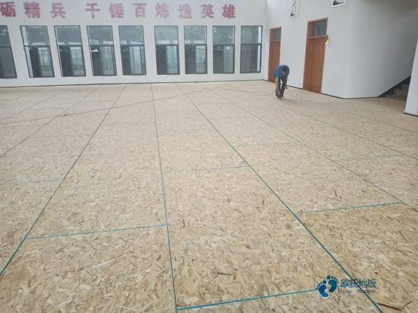 青海枫桦木篮球木地板多少钱合适