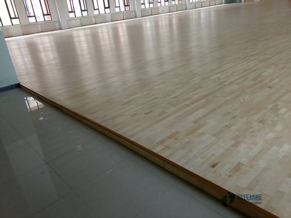 实木体育场木地板安装公司
