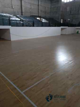 新疆专业体育场地板厂