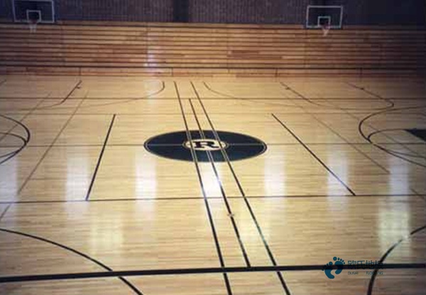 篮球场馆地板维护3