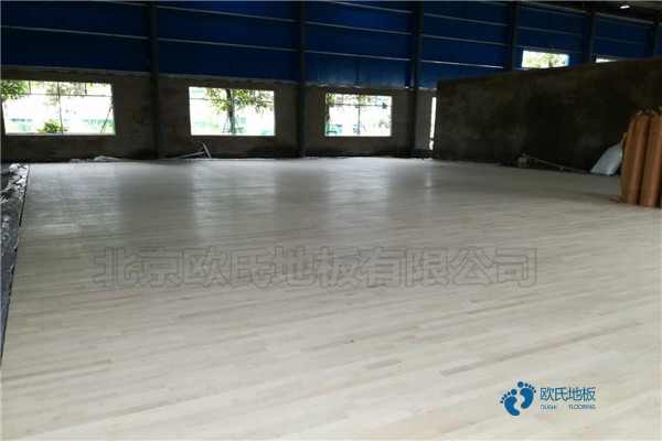 寻求运动场馆地板品牌