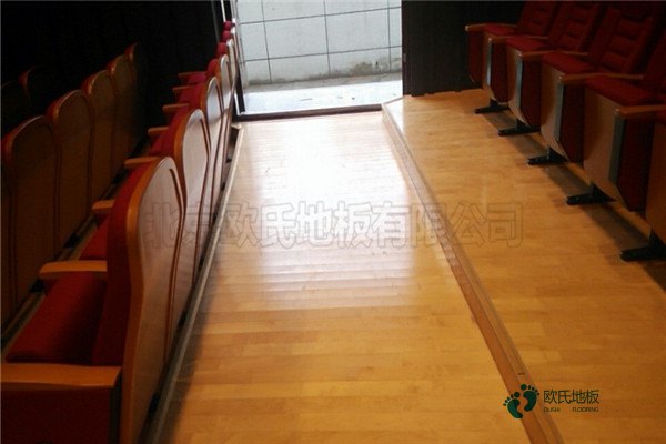 寻求运动篮球木地板品牌排行