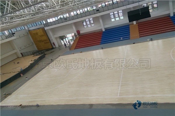 枫木篮球场木地板生产厂家