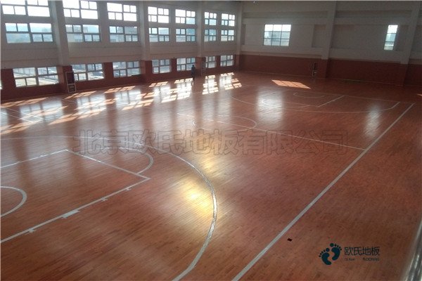 松木篮球木地板多少钱一平米