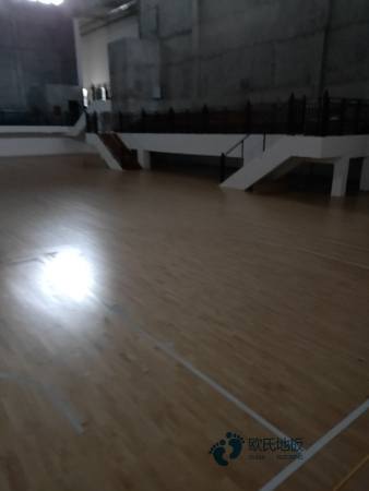 国内篮球木地板维护