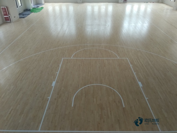 �߶������˶�ľ�ذ���α���