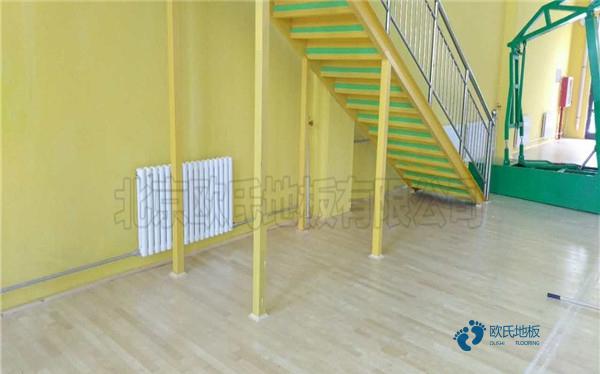 广东枫木体育木地板怎么安装