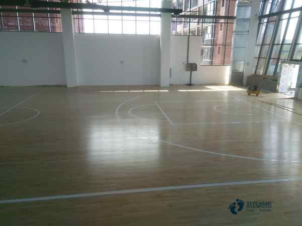 武汉枫桦木篮球木地板多少钱一平米