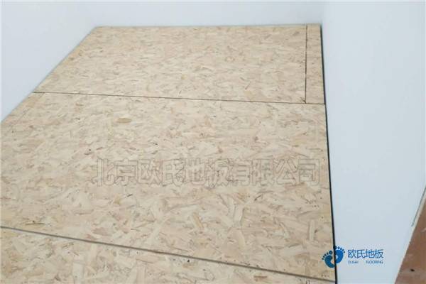 新疆硬木企口体育场地板怎么安装