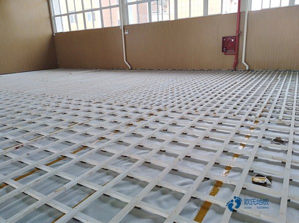 双层龙骨运动体育地板免费送样品