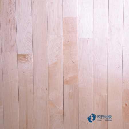 单龙骨体育场地板怎样保养