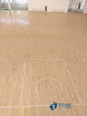 单龙骨篮球运动地板环保吗