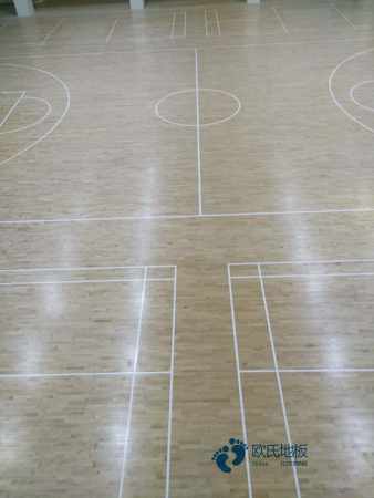单龙骨篮球运动木地板保养知识