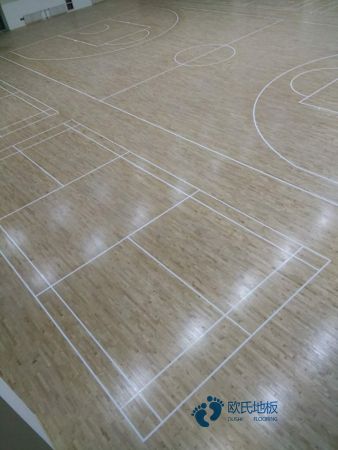单龙骨篮球运动木地板保养知识