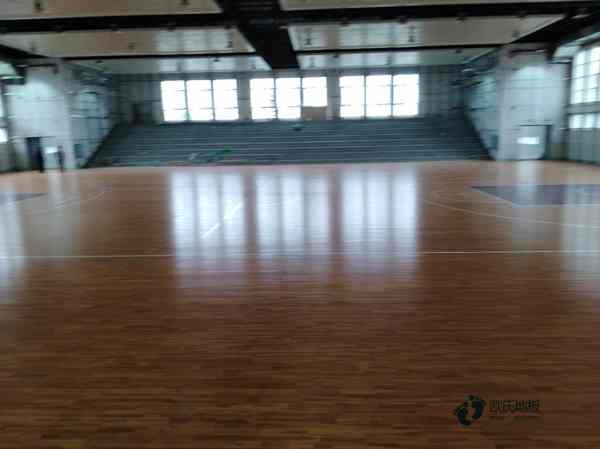 单龙骨篮球馆木地板环保