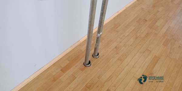 雙龍骨籃球館地板保養