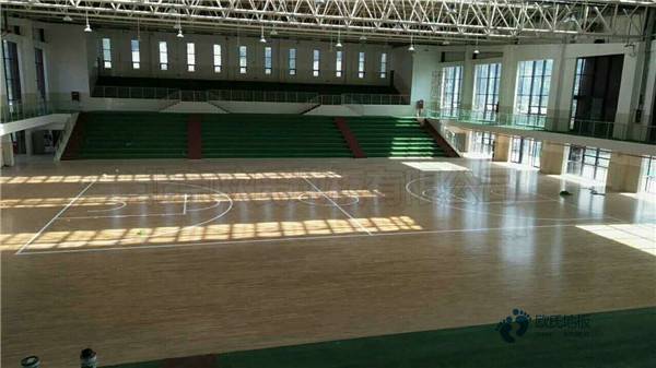 学校篮球场地木地板检测方法