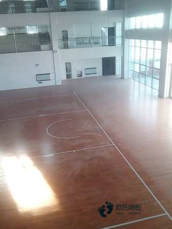 学校运动场馆地板施工方案