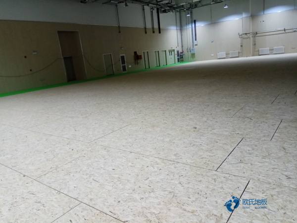 較好的體育籃球地板施工流程