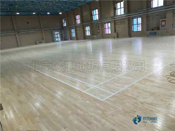 较好的篮球体育地板安装公司