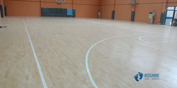 體育籃球木地板價格一般多少錢一平方米