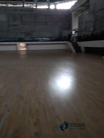 去哪买篮球场馆地板安装公司