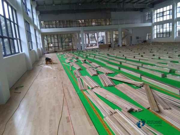 ˫�������򳡹ݵذ廷����2