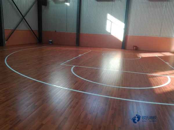 实木体育篮球木地板保养方法
