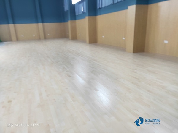 实木运动场地木地板怎么保养