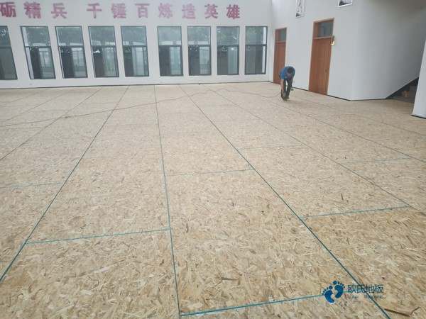实木运动场馆木地板保养