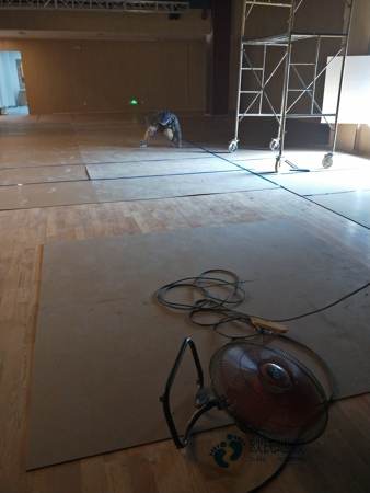 室内运动体育木地板施工方案