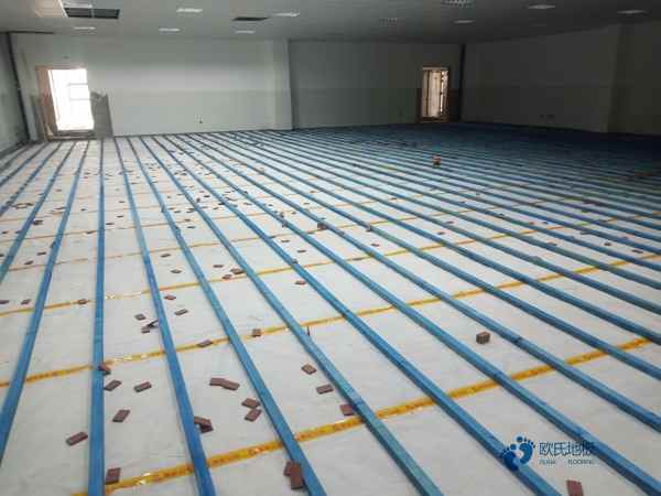 室內(nèi)運(yùn)動(dòng)籃球木地板施工工藝
