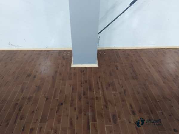 常用籃球場(chǎng)地板安裝公司