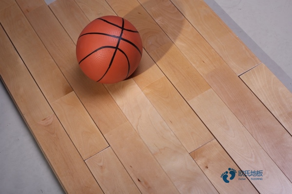 悬浮式篮球场木地板安装公司