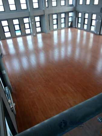 懸浮式籃球館木地板施工工藝