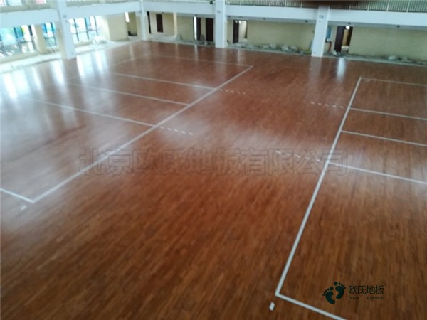 悬浮篮球场地木地板安装公司