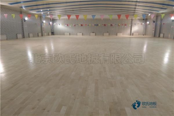 批發(fā)體育籃球木地板安裝公司