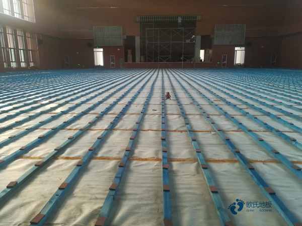 楓木運(yùn)動(dòng)場(chǎng)館木地板怎樣保養(yǎng)