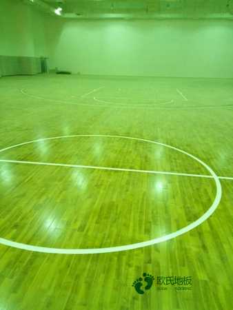 篮球馆木地板摩擦系数