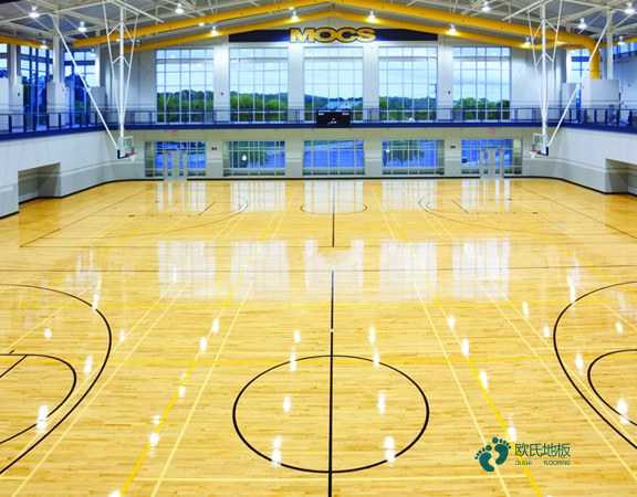 柞木体育篮球木地板清洁保养