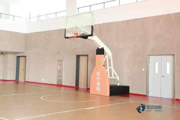 柞木运动篮球木地板如何保洁