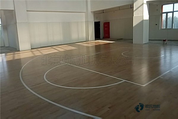 柞木运动馆木地板保养知识