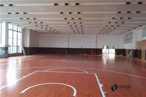 篮球场地地板需要多少钱