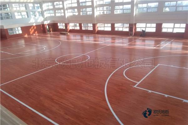 篮球场木地板一般多少钱
