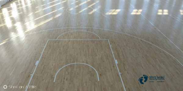篮球馆地板价格一般多少钱一平方米