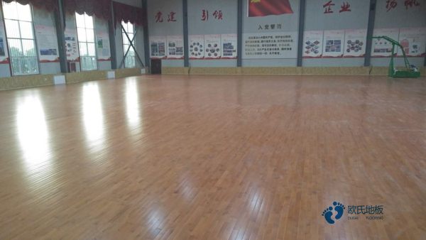 質(zhì)量好體育場館地板安裝公司