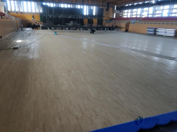運(yùn)動場地地板大概多少錢