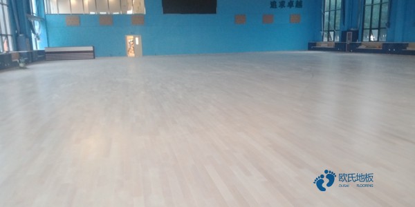 那有籃球館地板安裝公司
