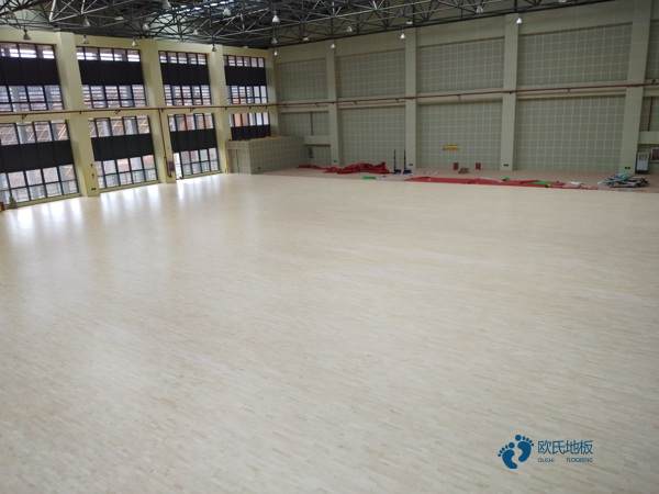 那里有籃球體育地板品牌哪個好