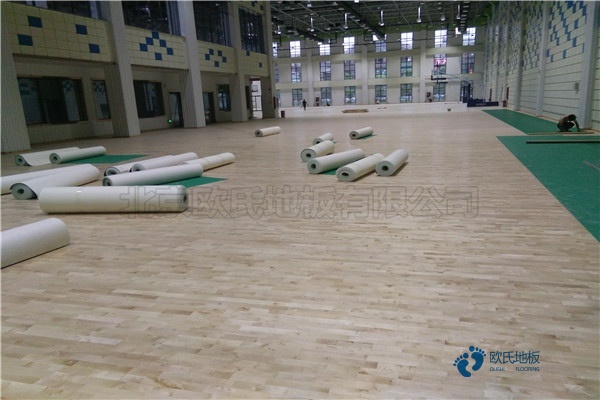 销售运动篮球木地板安装公司